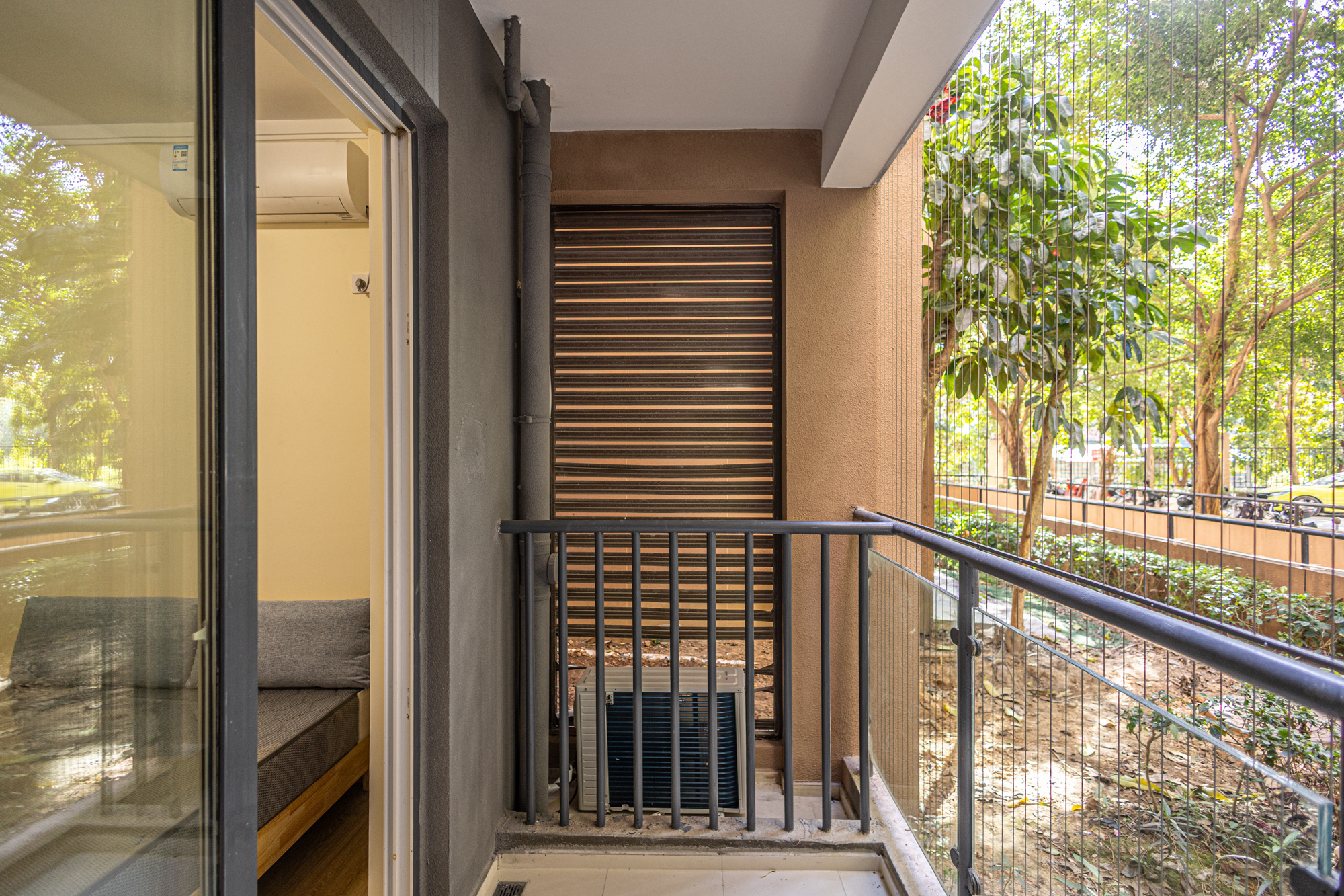 3室2厅2阳1厨2卫 · 联建新苑