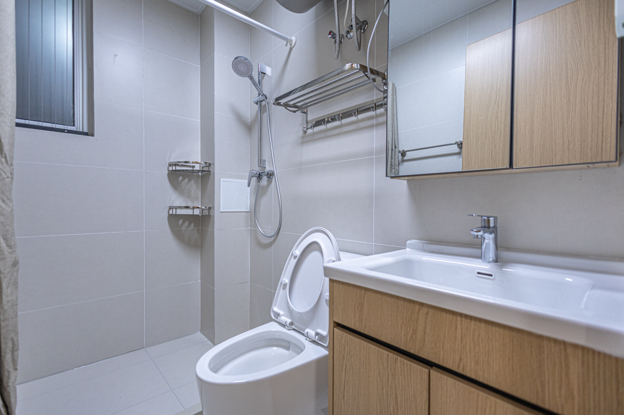 3室2厅2阳1厨2卫 · 联建新苑