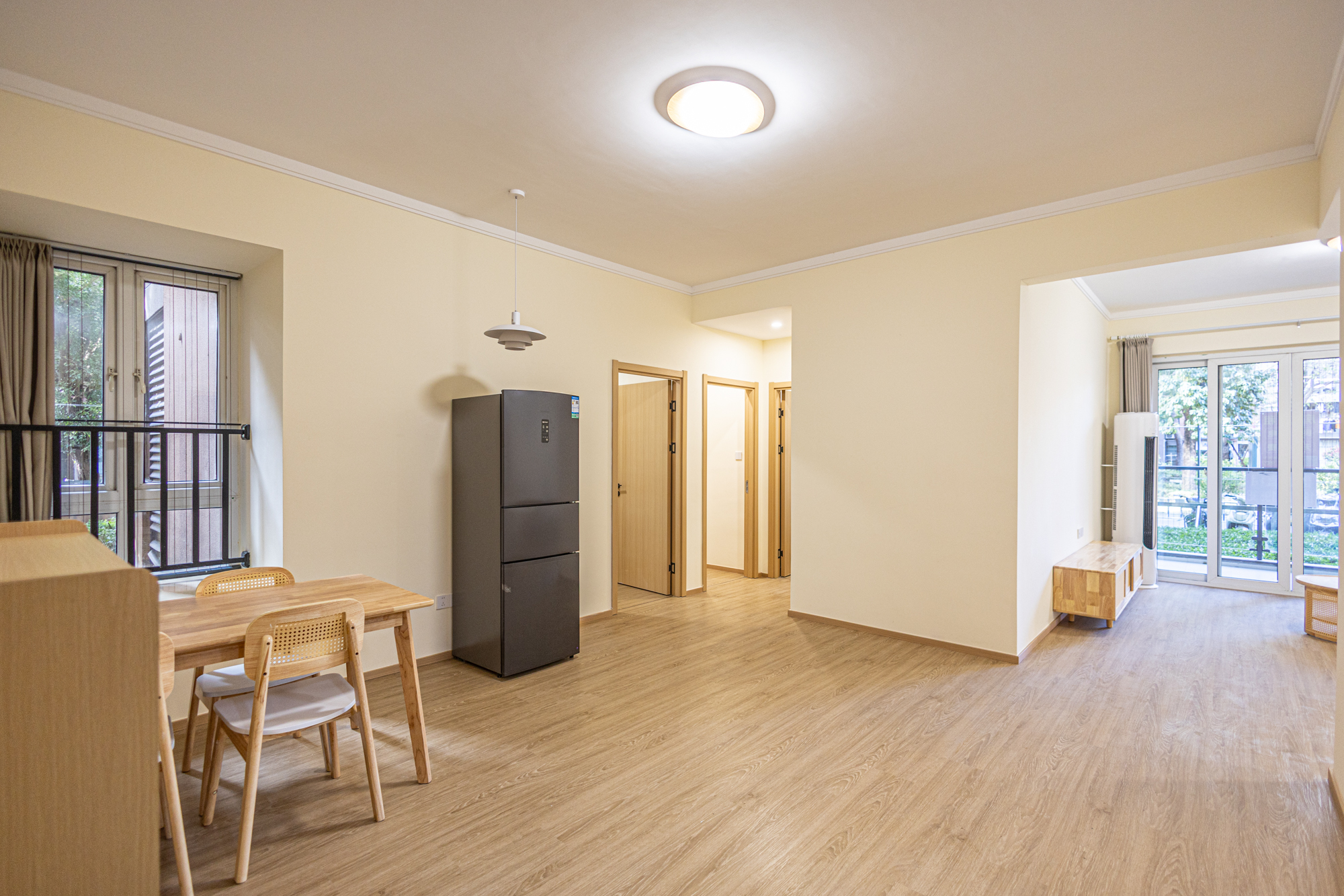 3室2厅2阳1厨2卫 · 联建新苑