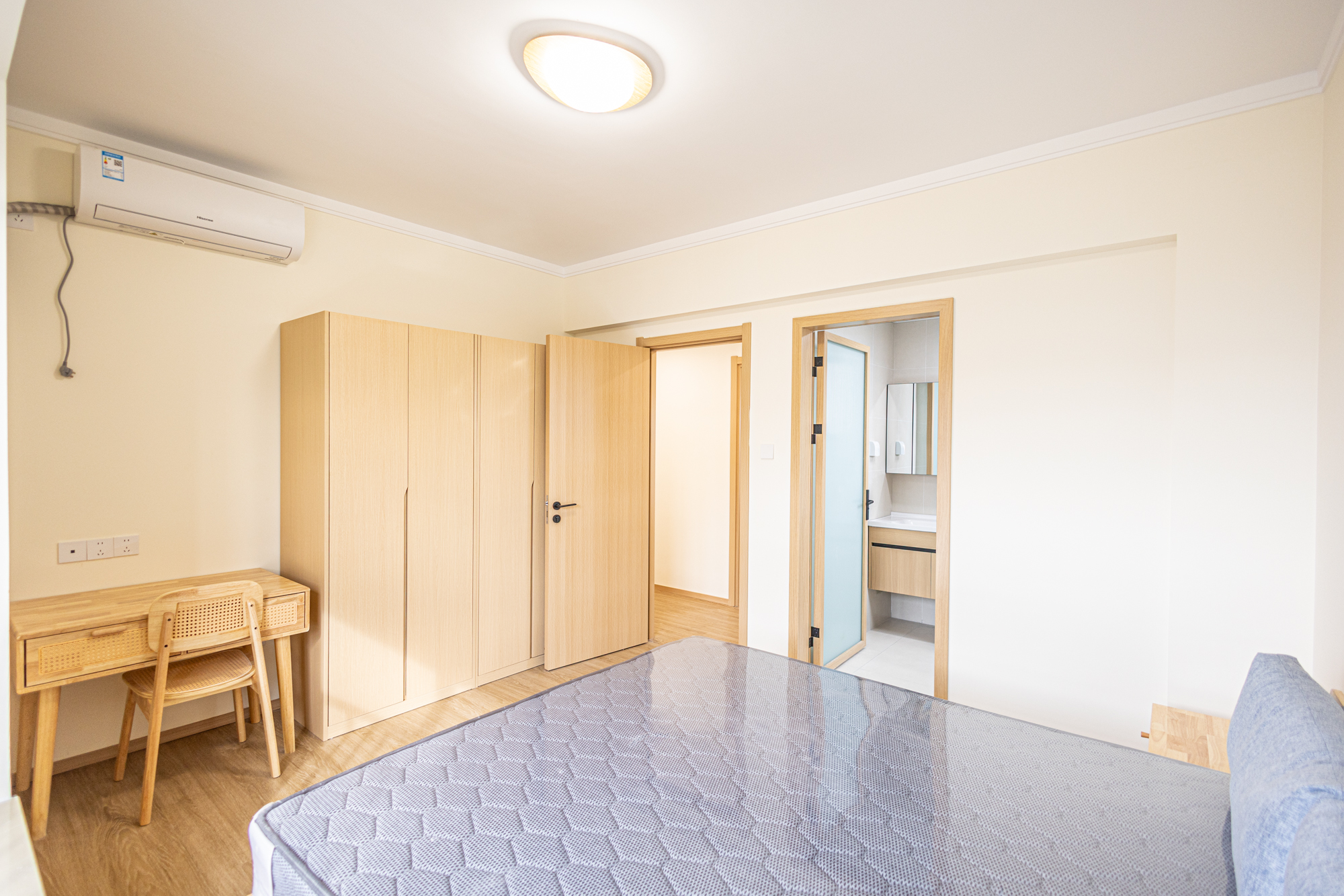 4室2厅2阳1厨2卫 · 联建新苑