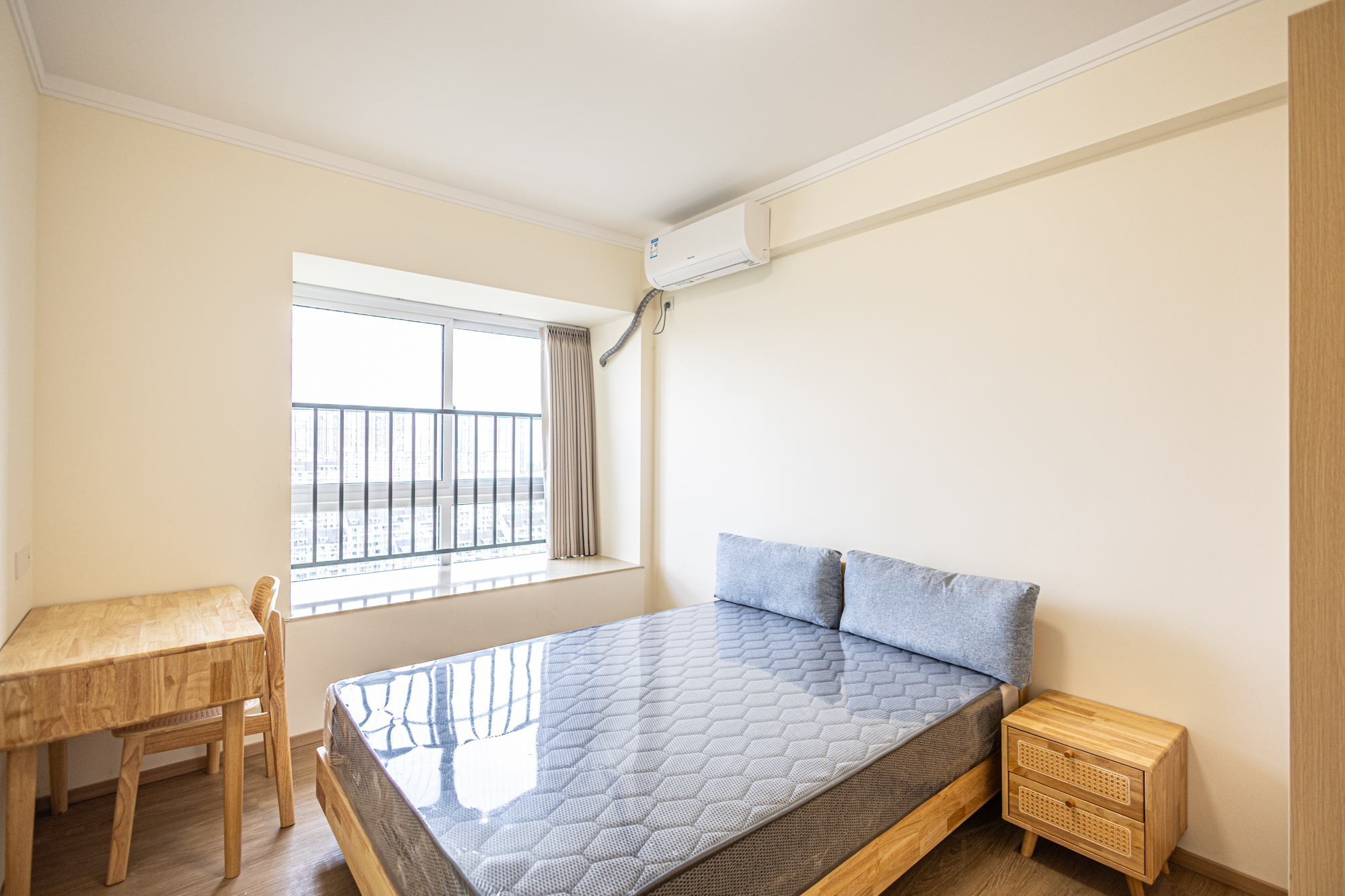 4室2厅2阳1厨2卫 · 联建新苑