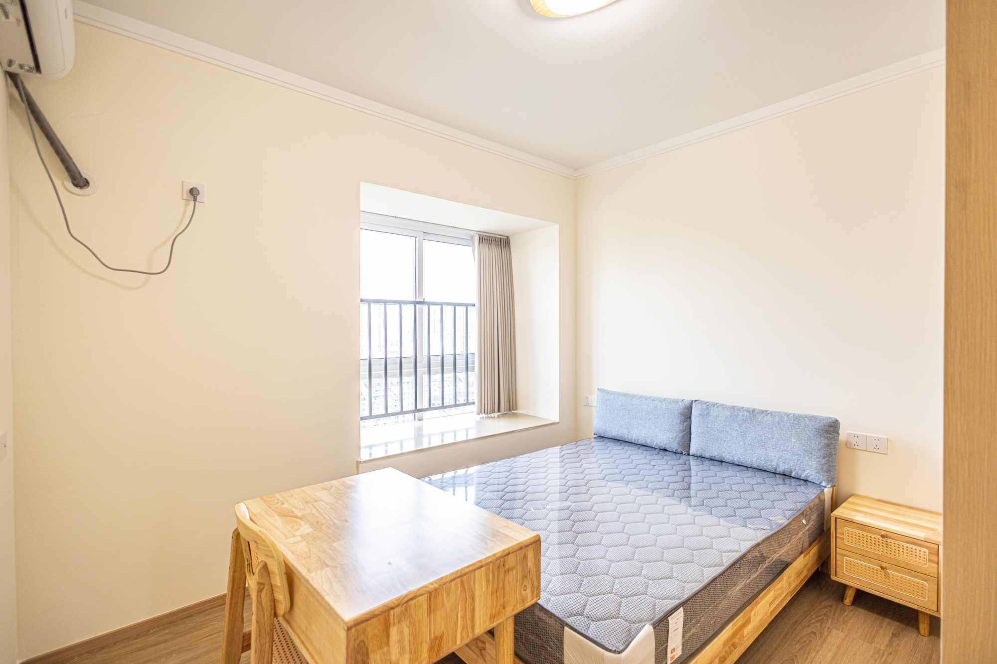 4室2厅2阳1厨2卫 · 联建新苑