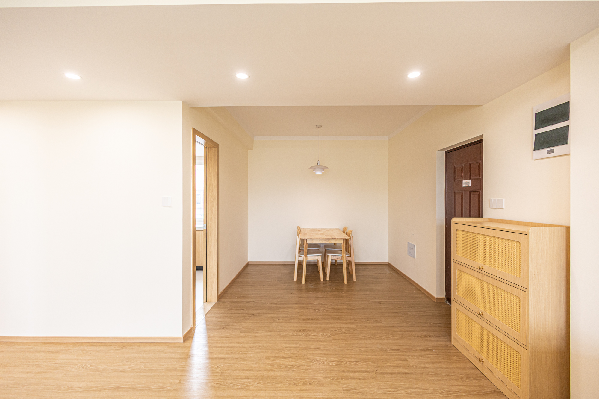 4室2厅2阳1厨2卫 · 联建新苑