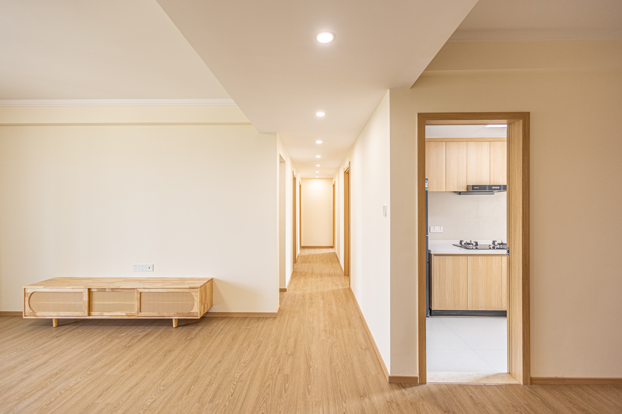 4室2厅2阳1厨2卫 · 联建新苑